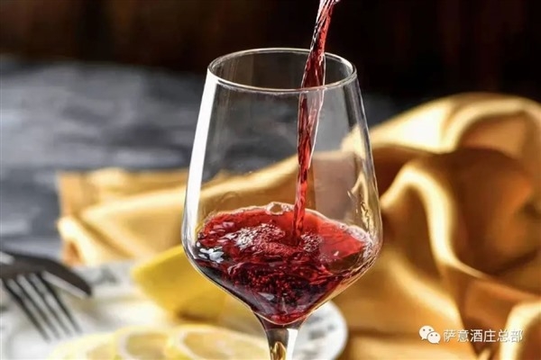 如何選擇一個有市場潛力和良好口碑的紅酒品牌進行代理？